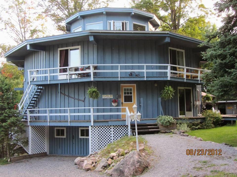 Stouffermill Bed & Breakfast Algonquin Highlands Экстерьер фото